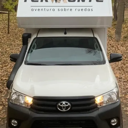 Toyota Hilux Celula Camper 4x4 ホテル *